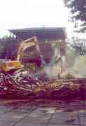 Abriss des Wissenschaftlerwohnheims 1998...