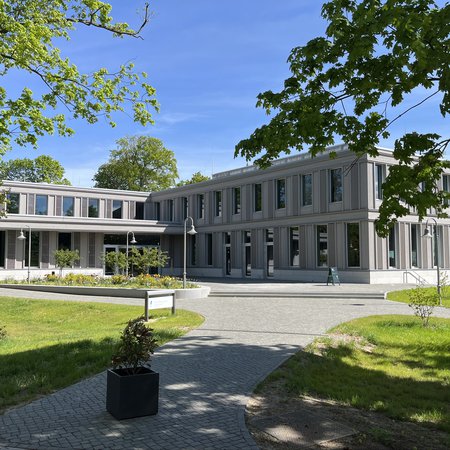 Kirchhaus-NordWest-Sonne