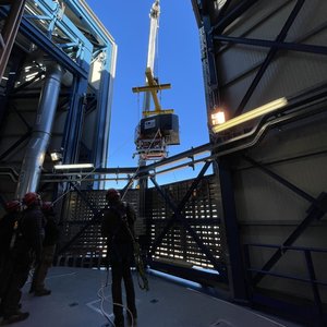 IMG_4802_lowres-spectrograph2-crane