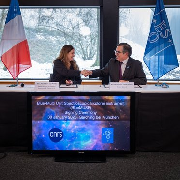 Signing of the BlueMUSE instrument agreement